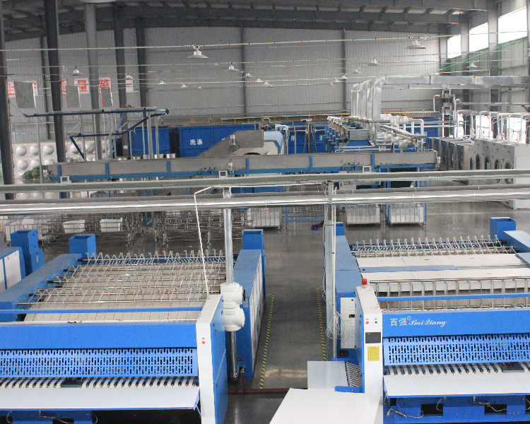 酒店布草洗滌整套設(shè)備有哪些  開(kāi)酒店布草洗滌廠需要投資多少錢